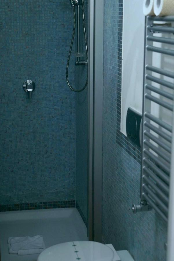 Blu Suites And Apartments Bari Luaran gambar